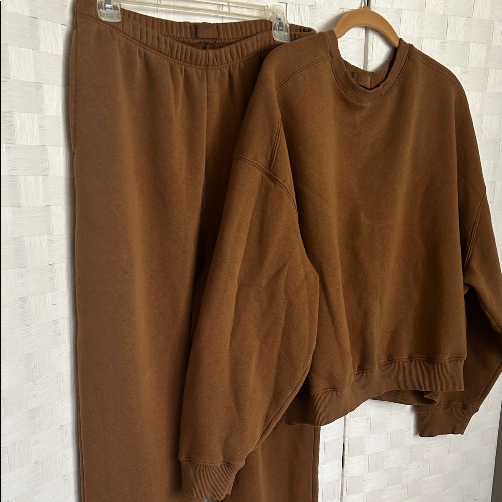 nuuds Chocolate Brown Jogger & Crewneck Set - Picture 3 of 8